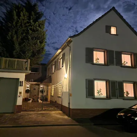 別荘 Lisette Wohlfuehldomizil Zwischen Rebenmeer Und Pfaelzer Wald Haßloch