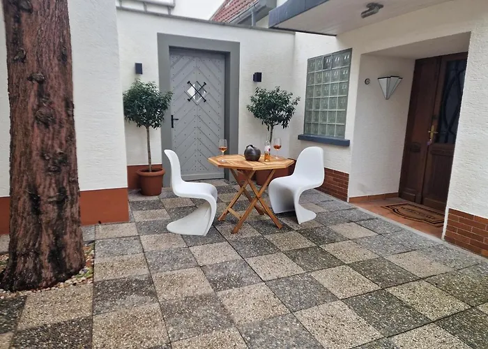 Lisette Wohlfuehldomizil Zwischen Rebenmeer Und Pfaelzer Wald Haßloch